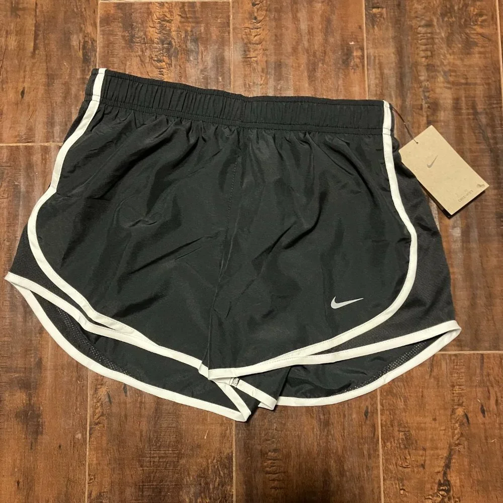 Nike Women's Tempo Running Shorts - Picture 1 of 4